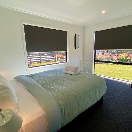 Townhouse Feel In Irishman Villa Twizel Exterior photo